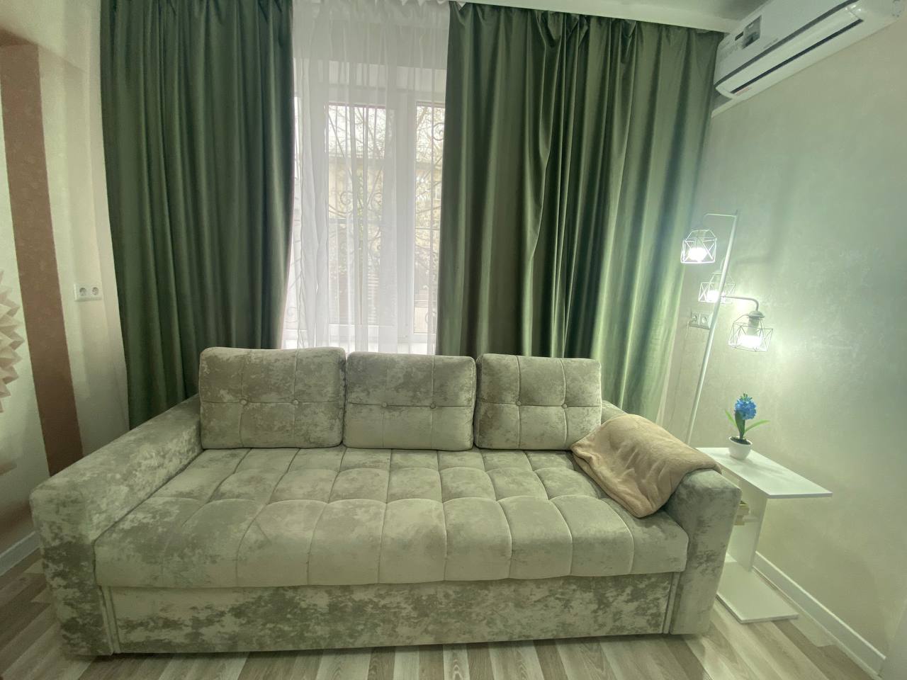 Прекрасная квартира возле вокзала 